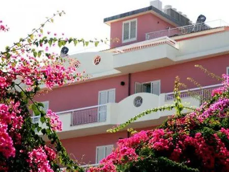 Costabella 3* Briatico