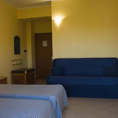 Costabella 3*